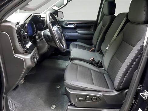 Used 2022 Chevrolet Silverado 1500 LT Trail Boss w/ Protection Package image 8