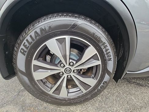 Used 2020 Nissan Murano S w/ Technology Package image 16