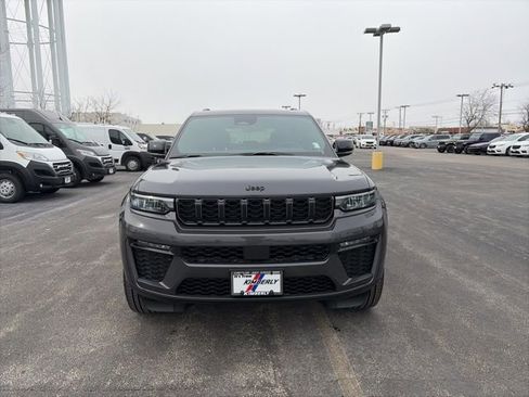 New 2026 Jeep Grand Cherokee Limited w/ Limited Altitude Package image 8