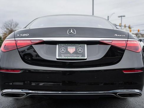 Used 2022 Mercedes-Benz S 580 4MATIC Sedan w/ 3D Technology Package image 6