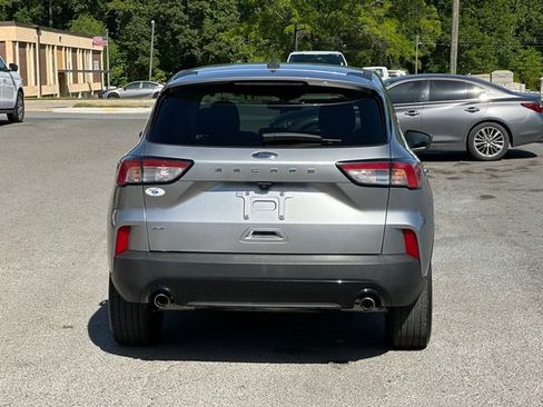 Used 2022 Ford Escape SE w/ SE Sport Appearance Package FWD image 8