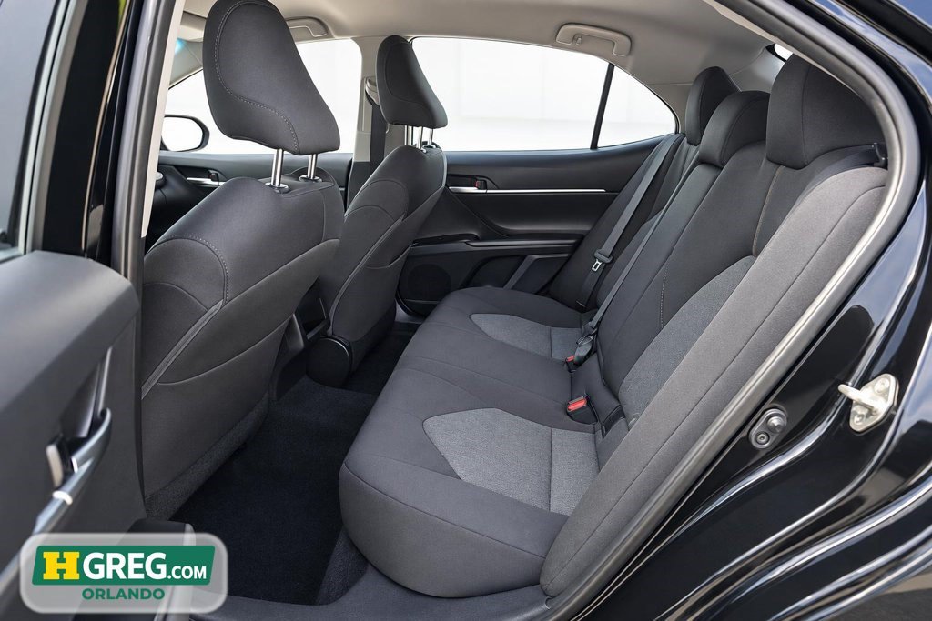 Used 2018 Toyota Camry LE FWD image 12