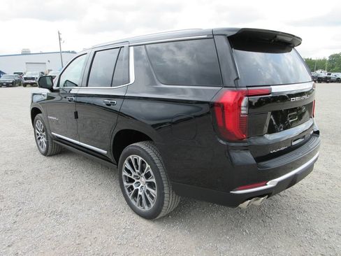 New 2026 GMC Yukon Denali w/ Sun & Power Step Package AWD/4WD image 6