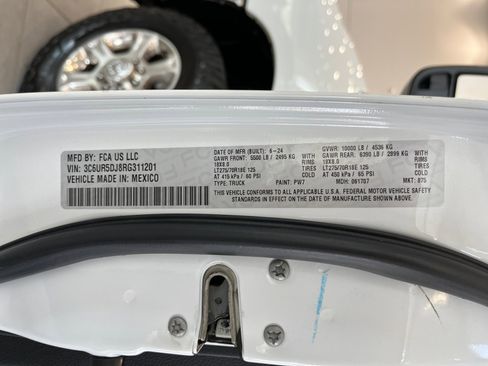 Used 2024 RAM 2500 Big Horn image 30