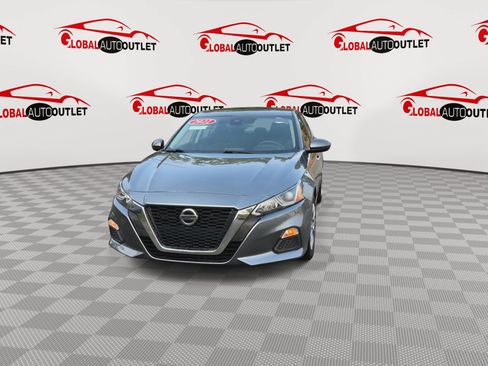 Used 2022 Nissan Altima 2.5 S FWD image 3