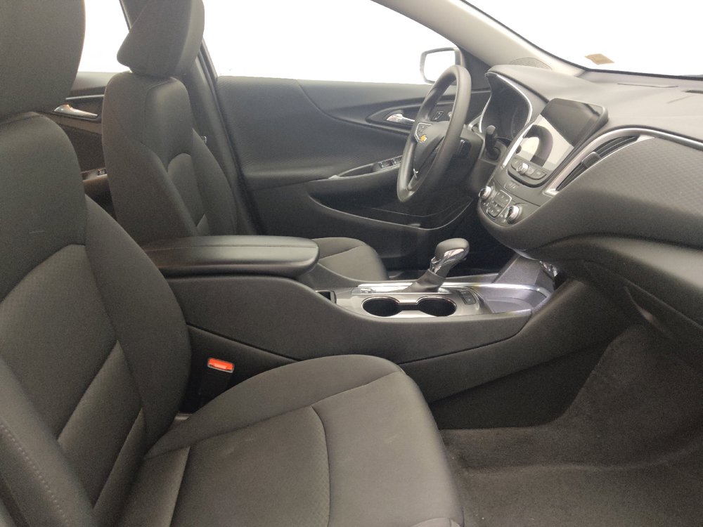 Used 2025 Chevrolet Malibu LT FWD image 21