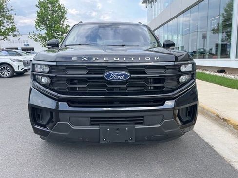 Certified 2025 Ford Expedition Max Active AWD/4WD image 2