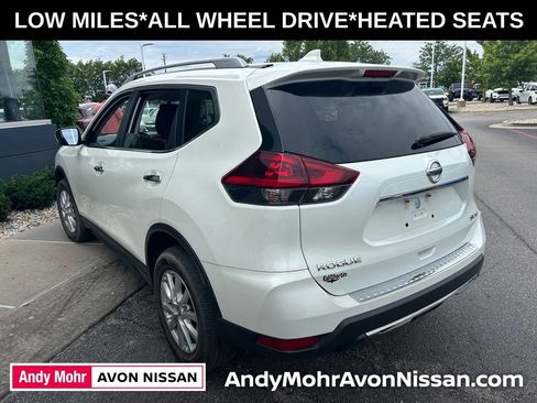 Used 2018 Nissan Rogue SV AWD/4WD image 4