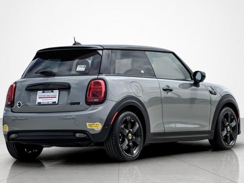 Used 2022 MINI Cooper SE FWD image 5