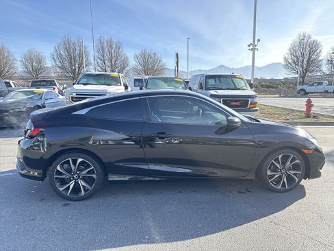 Used 2019 Honda Civic Sport image 6