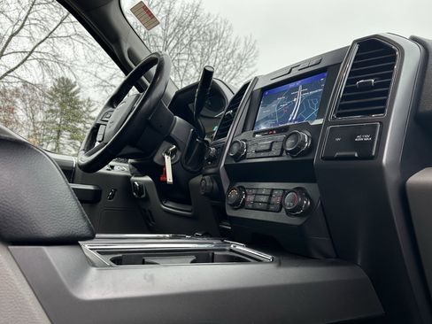 Used 2019 Ford F150 XLT w/ Equipment Group 302A Luxury image 37