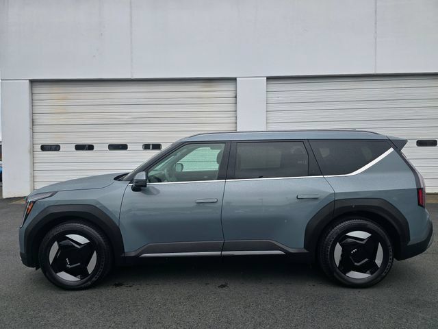 Certified 2024 Kia EV9 Wind AWD/4WD image 2