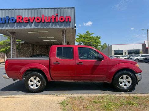 Used 2010 Nissan Frontier SE RWD image 8
