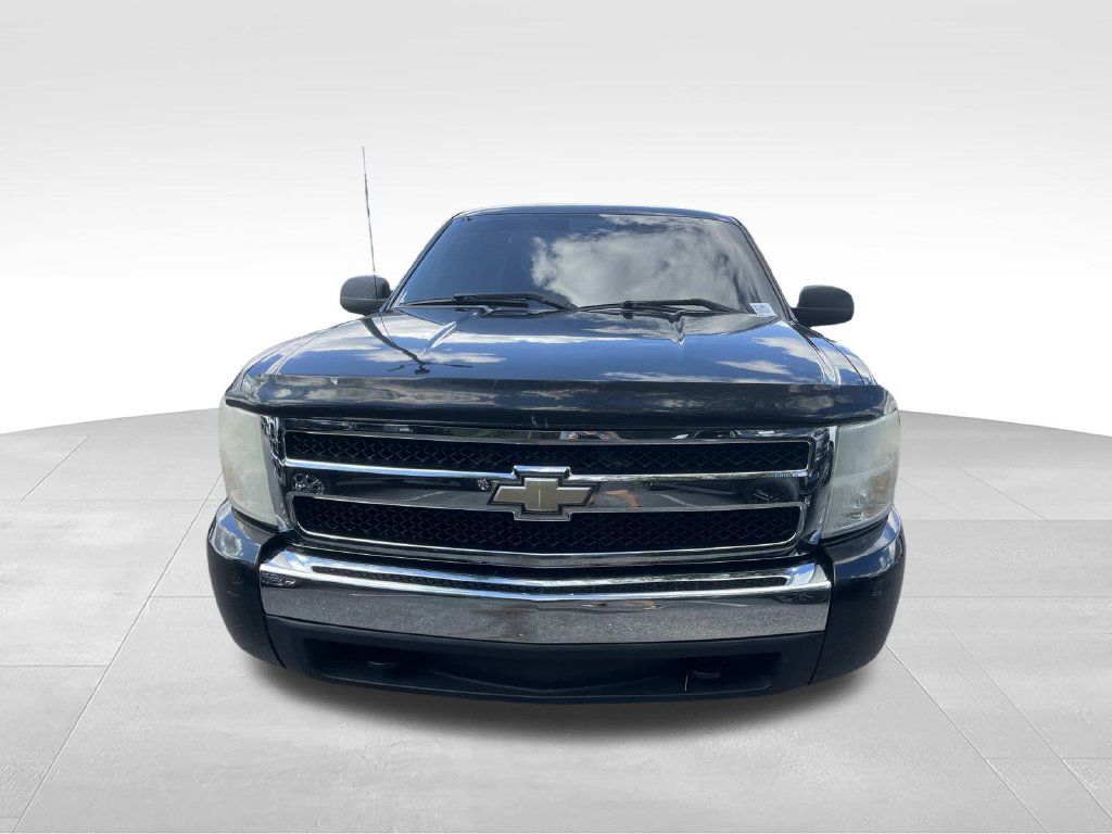 Used 2011 Chevrolet Silverado 1500 W/T w/ LS Package AWD/4WD image 9