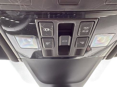 Certified 2024 Volkswagen Tiguan SE R-Line image 26