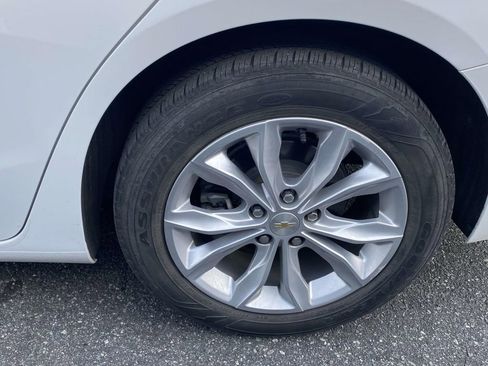 Used 2024 Chevrolet Malibu LT FWD image 9