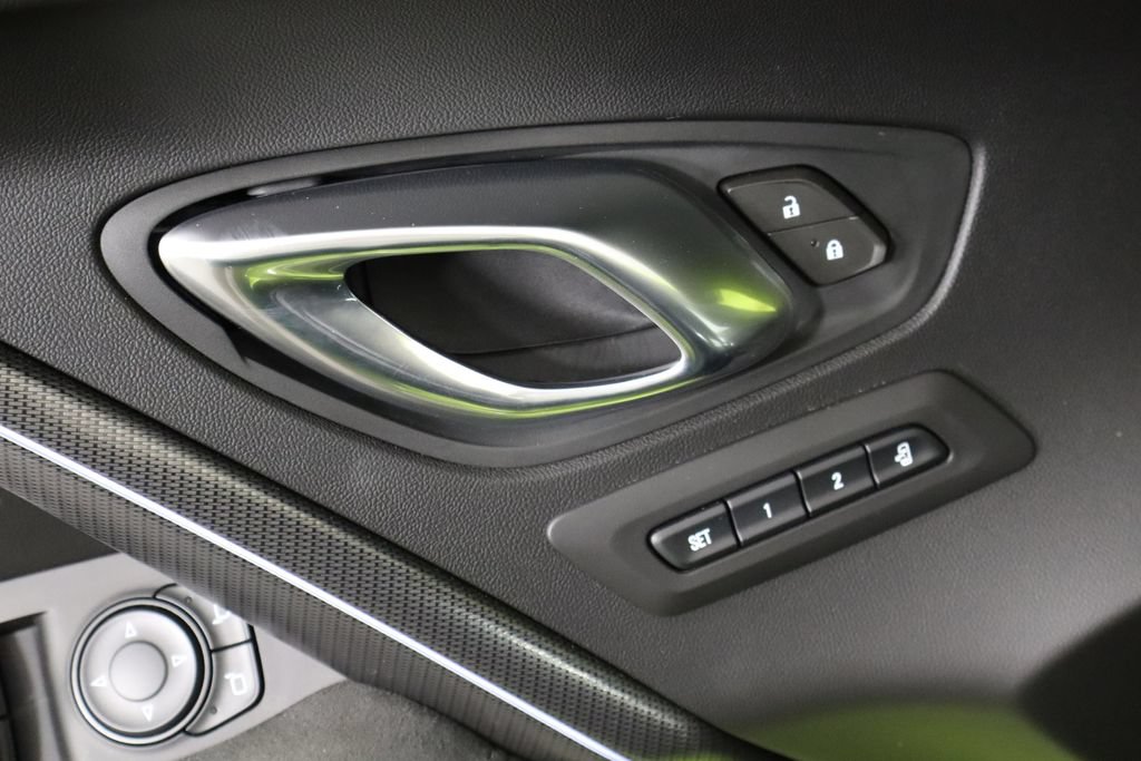 Used 2020 Chevrolet Camaro SS RWD image 20