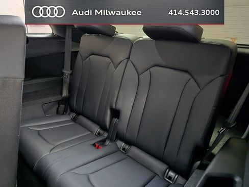 New 2026 Audi Q7 3.0T Premium Plus AWD/4WD image 24