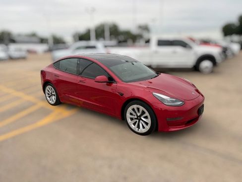 Used 2022 Tesla Model 3 Long Range AWD/4WD image 3