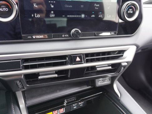 Used 2025 Lexus RX 350 FWD w/ Technology Package image 19