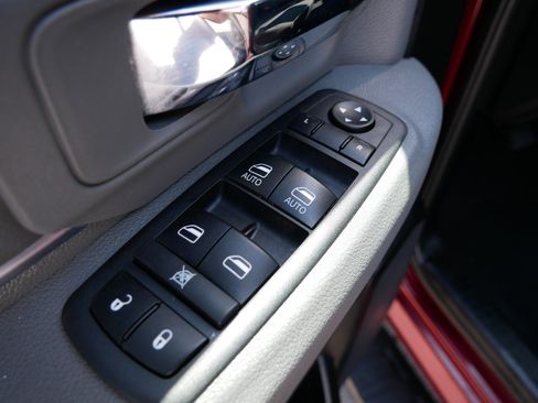 Used 2019 RAM 1500 Warlock AWD/4WD image 19