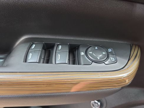 Used 2021 GMC Acadia SLE w/ Driver Convenience Package AWD/4WD image 27