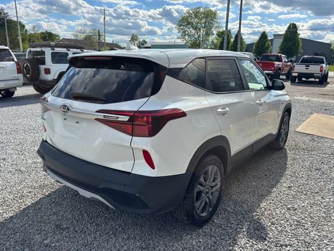 Used 2021 Kia Seltos LX AWD/4WD image 6