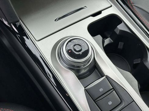 Used 2022 Ford Explorer ST-Line w/ Class IV Trailer Tow Package image 31