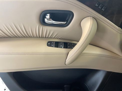 Used 2023 Nissan Armada Platinum w/ Cargo Package AWD/4WD image 9