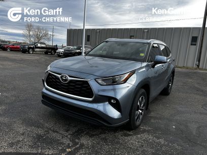 Used 2023 Toyota Highlander XLE