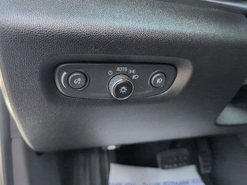 Used 2019 Chevrolet Traverse LT AWD/4WD image 23