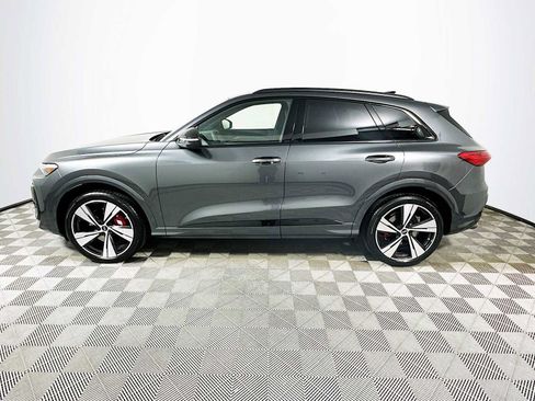 New 2025 Audi SQ5 Prestige image 4