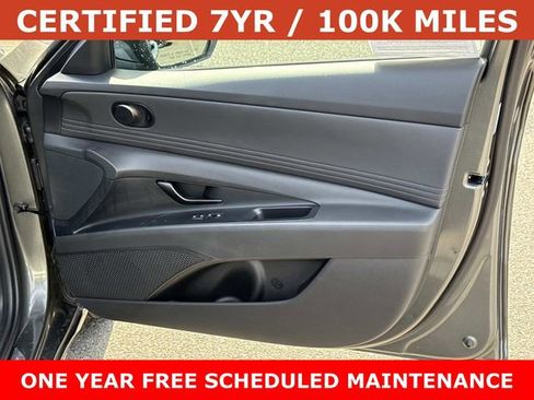 Used 2025 Hyundai Elantra Sport FWD image 8