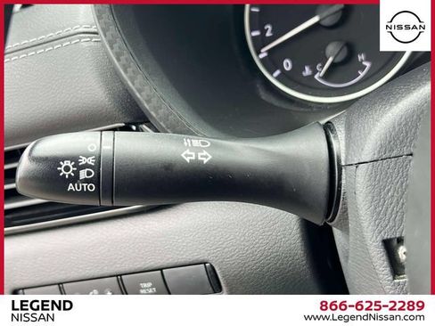 Certified 2023 Nissan Sentra SV FWD image 21