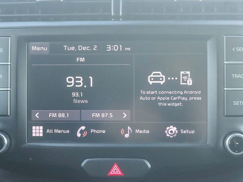 Used 2023 Kia Soul LX w/ LX Technology Package image 18