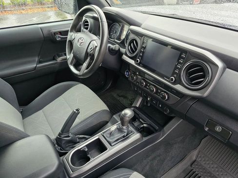 Used 2022 Toyota Tacoma SR5 image 10