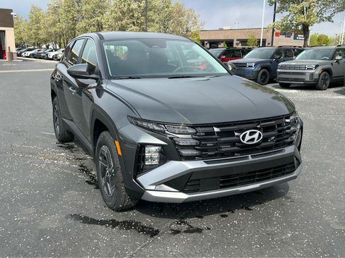 New 2026 Hyundai Tucson Blue SE AWD/4WD image 4