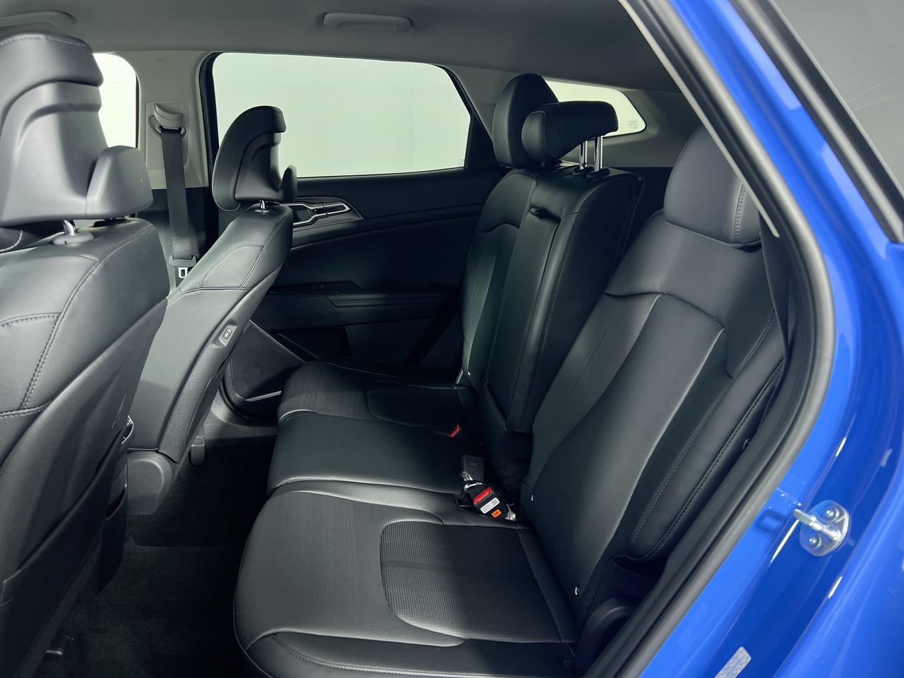 New 2026 Kia Sportage SX FWD image 28