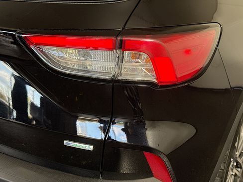 Used 2020 Ford Escape SEL image 34