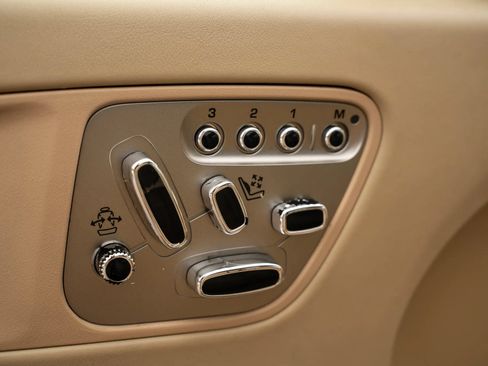 Used 2010 Jaguar XK Coupe RWD image 13