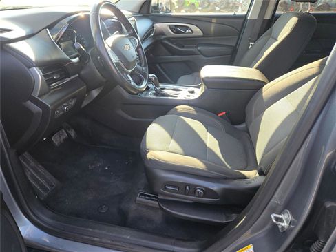 Used 2018 Chevrolet Traverse LT image 26