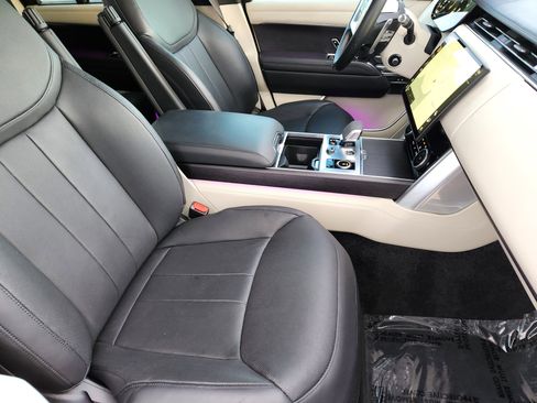 Used 2022 Land Rover Range Rover SE image 14
