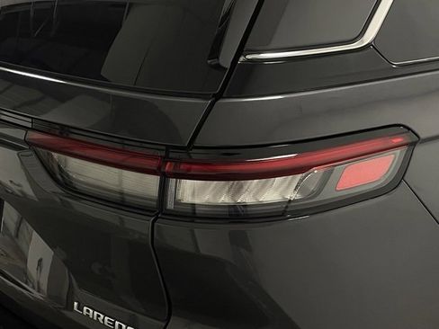 Used 2024 Jeep Grand Cherokee Laredo X w/ Trailer Tow Package image 14