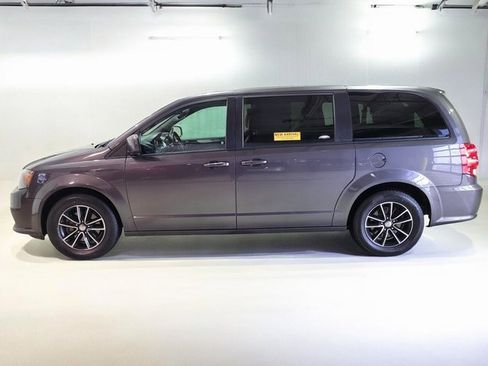 Used 2018 Dodge Grand Caravan GT image 19