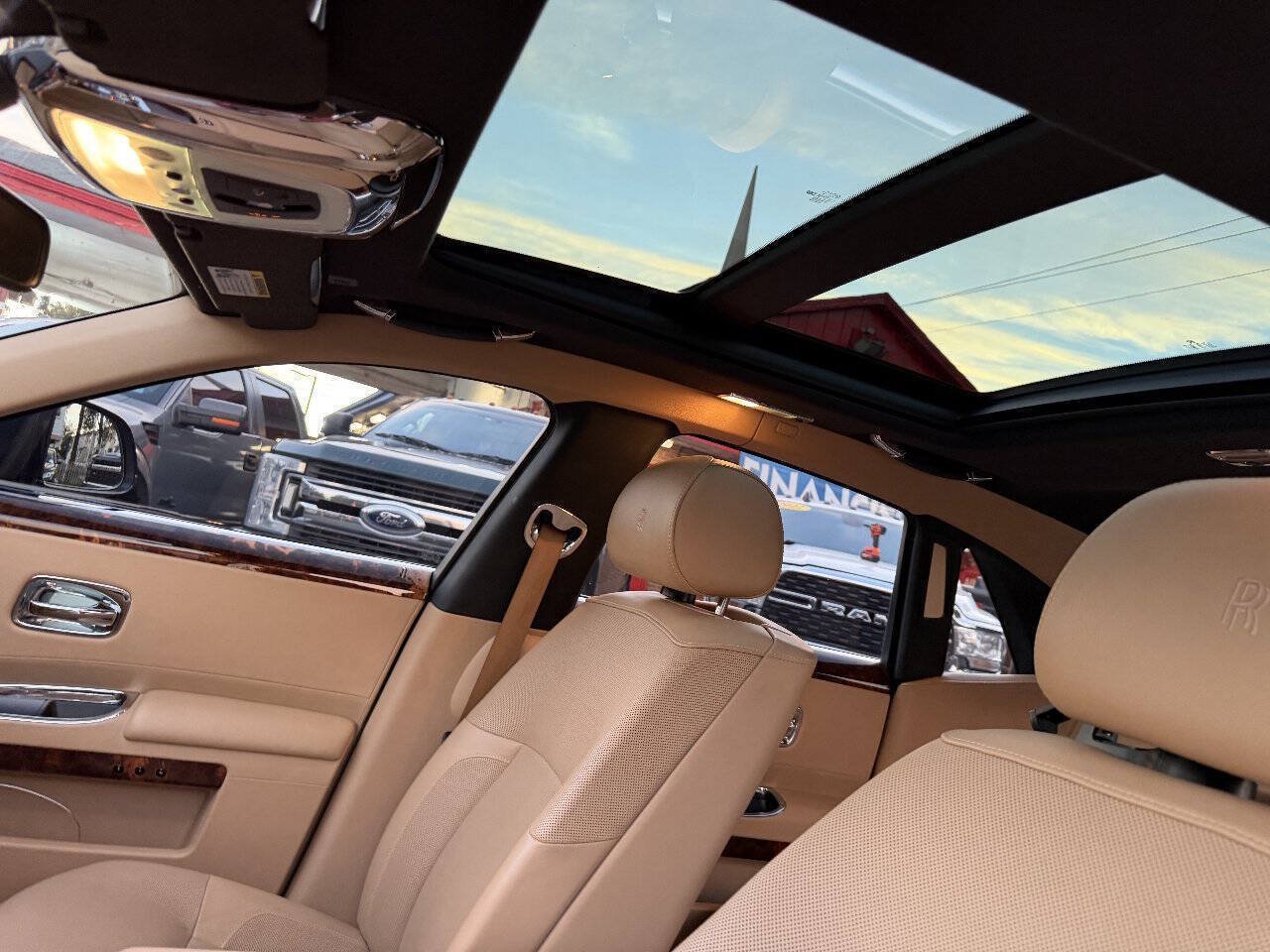Used 2012 Rolls-Royce Ghost RWD image 28
