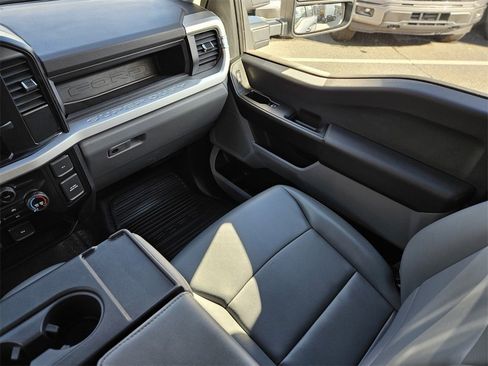 Used 2024 Ford F350 XL w/ Snow Plow Prep Package image 15