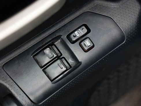 Used 2010 Toyota FJ Cruiser 4WD image 37