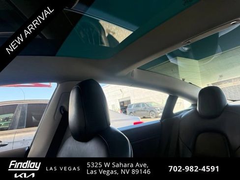 Used 2022 Tesla Model 3 RWD image 11