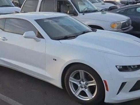 Used 2016 Chevrolet Camaro LT image 1