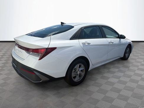 New 2026 Hyundai Elantra SE w/ Cargo Package FWD image 7